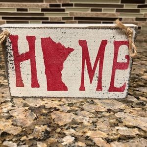 Minnesota-themed “home” wooden home decor